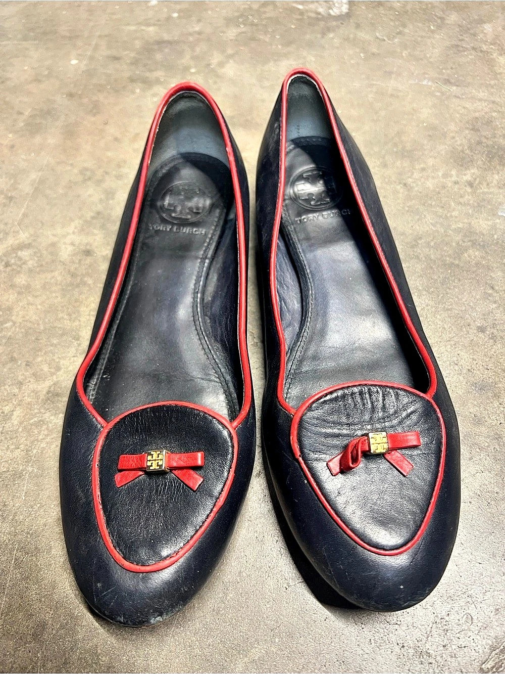 Tory Burch Leather Logo Flats in Black & Red US 8